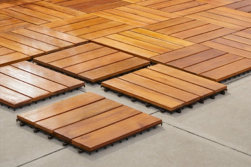 Thermowood tile